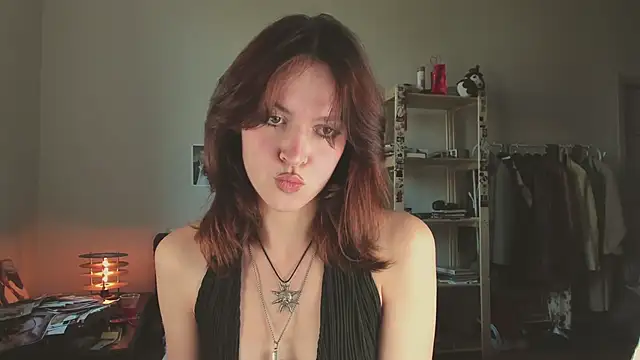 Snapshot of Niky__Jess chatting on 05-23-26, 01:37 Niky Jess online show from 05-23-26, 01:37