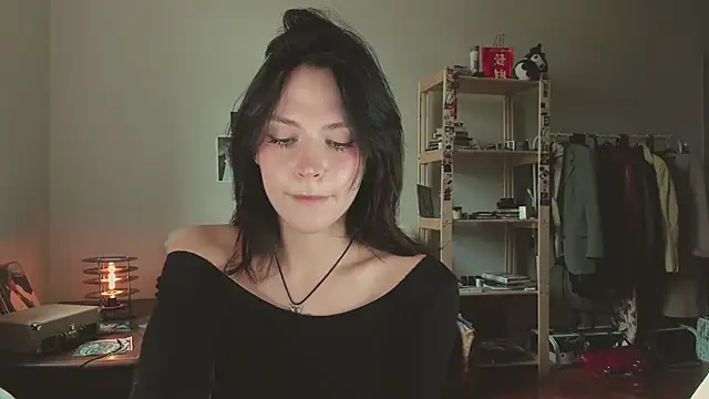 Snapshot of Niky__Jess chatting on 06-15-26, 10:17 Niky Jess online show from 06-15-26, 10:17