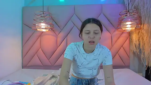 AngelaaCute  online show from 01-15-25, 11:43