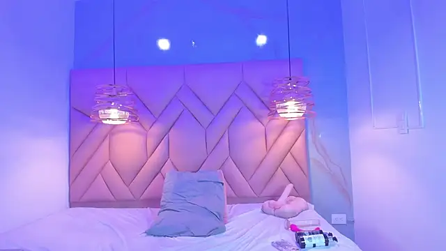 AngelaaCute  online show from 03-07-25, 03:18