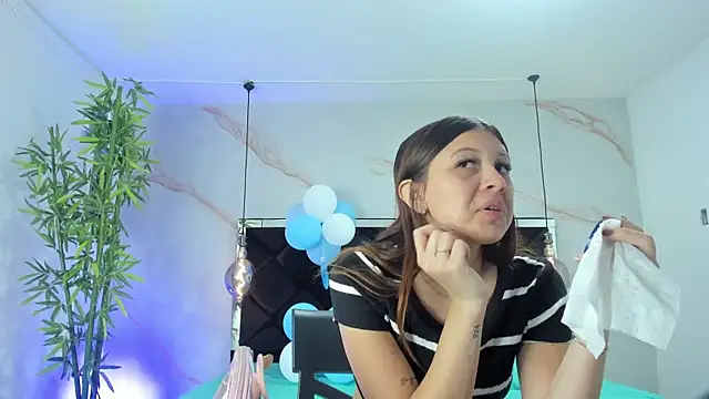 AngelaaCute  online show from 10-01-25, 12:11