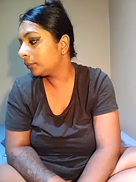 Snapshot of indianstormxo_ chatting on 02-03-25, 02:34 indianstormxo  online show from 02-03-25, 02:34