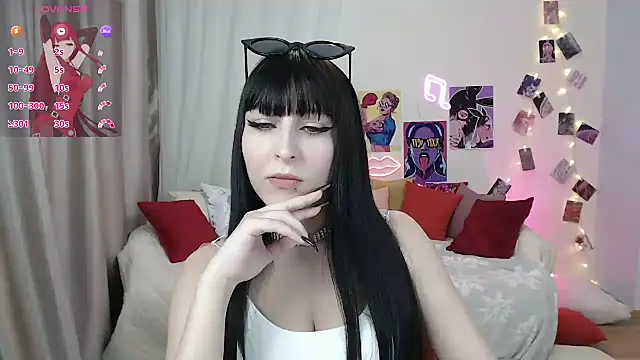 ElsaNeal online show from 02-24-25, 06:04