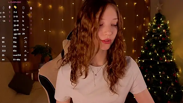 Snapshot of AliseVine chatting on 12-21-24, 03:09 AliseVine online show from 12-21-24, 03:09