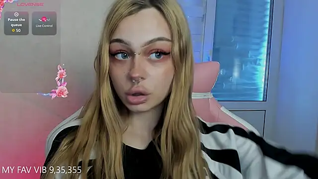 shy melony online show from 04-19-26, 11:09