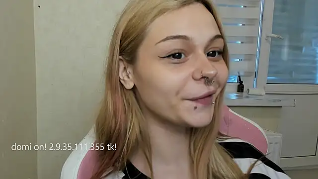 Snapshot of shy_melony chatting on 06-14-26, 01:02 shy melony online show from 06-14-26, 01:02