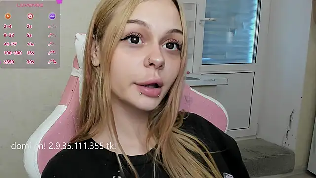 Snapshot of shy_melony chatting on 06-15-26, 10:50 shy melony online show from 06-15-26, 10:50