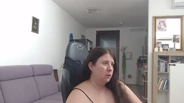 Snapshot of valerysexy chatting on 07-10-26, 09:50 valerysexy online show from 07-10-26, 09:50