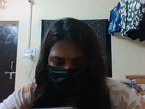 Hotmilfxox online show from 05-27-26, 08:44