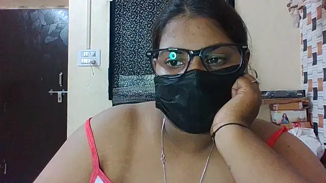Hotmilfxox online show from 06-01-26, 09:55
