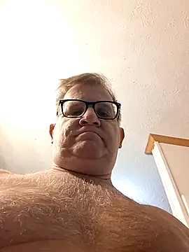 Snapshot of J83560Jason chatting on 10-28-25, 03:36 J83560Jason online show from 10-28-25, 03:36