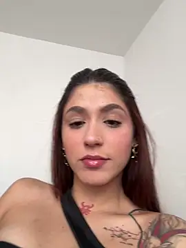 Snapshot of AnnyCherry_ chatting on 04-25-26, 08:06 AnnyCherry online show from 04-25-26, 08:06