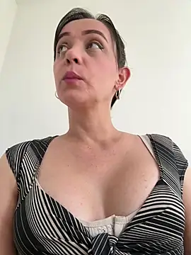 natalie cowens online show from 06-17-26, 10:00