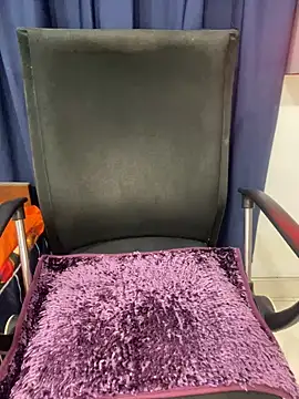 Liyana Babe online show from 12-20-24, 03:58