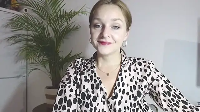 AliciaDesire online show from 12-04-25, 06:55