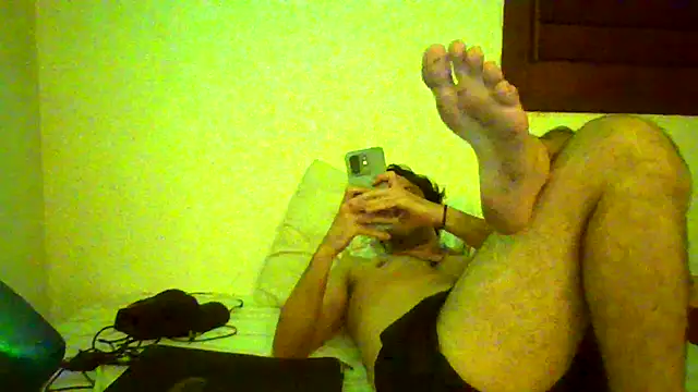 couplemilk online show from 04-15-26, 12:28