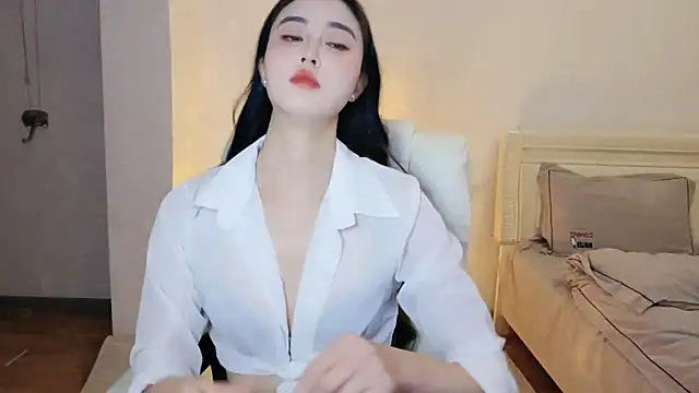 LI-200310 online show from 12-23-25, 07:39