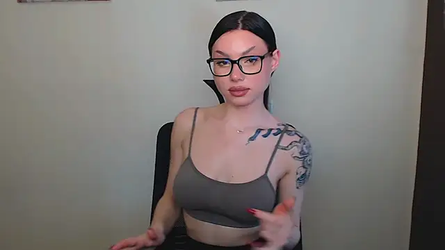 Snapshot of Cutesweetheart chatting on 03-10-25, 11:32 Cutesweetheart online show from 03-10-25, 11:32