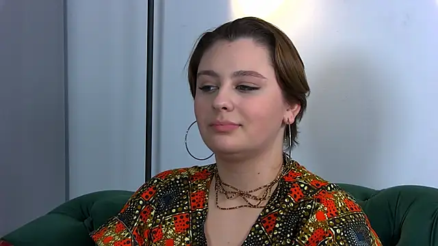 Snapshot of MaryMurray chatting on 02-03-25, 01:30 MaryMurray online show from 02-03-25, 01:30