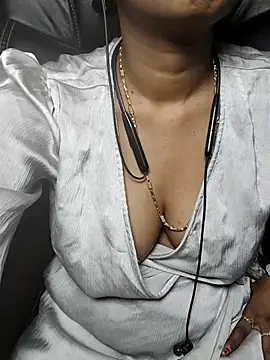 Anjali cute-Pondati online show from 05-19-26, 01:44