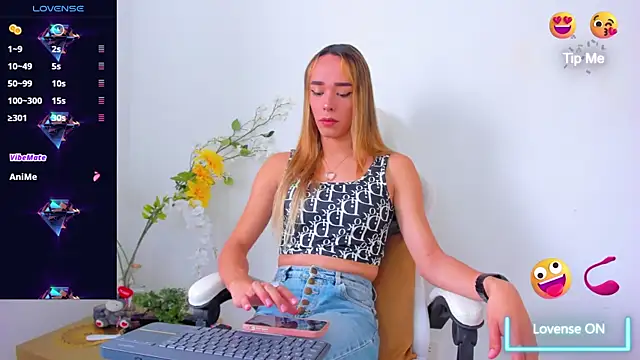 Linda Crawford online show from 02-18-25, 04:48