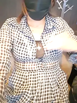 Lunababymylove online show from 05-01-26, 07:40
