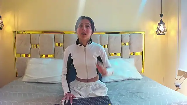 ling ling24 online show from 10-09-25, 03:04