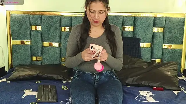 dakota guirl online show from 01-17-25, 06:04