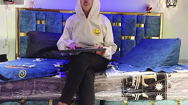 dakota guirl online show from 02-27-25, 09:54