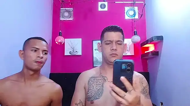 hugecocks hot online show from 05-29-26, 08:07