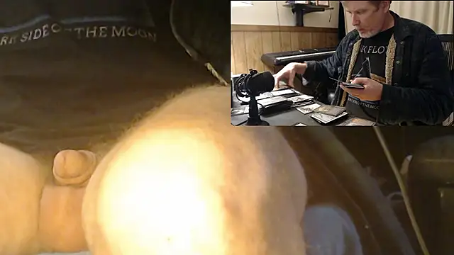 Snapshot of BrisonChase chatting on 12-02-24, 04:42 BrisonChase online show from 12-02-24, 04:42