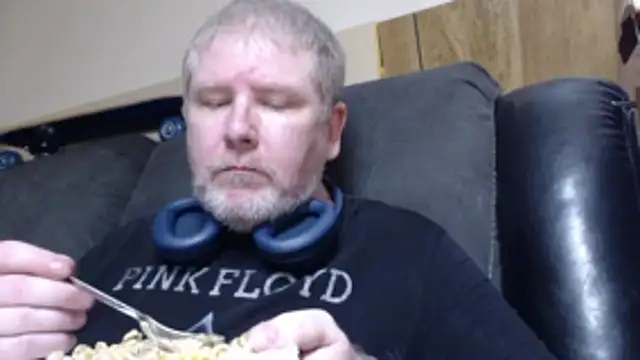 Snapshot of BrisonChase chatting on 06-14-26, 02:52 BrisonChase online show from 06-14-26, 02:52