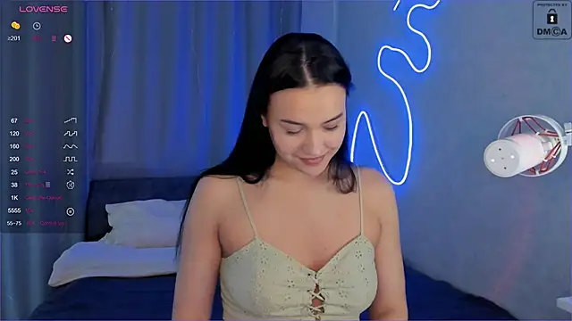 Snapshot of _Sweetie_ chatting on 01-25-25, 07:49 Sweetie online show from 01-25-25, 07:49