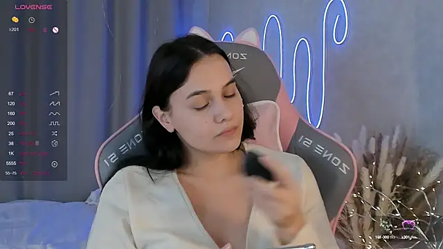 Snapshot of _Sweetie_ chatting on 03-02-25, 07:34 Sweetie online show from 03-02-25, 07:34