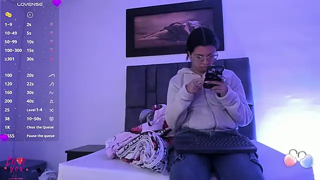 Vahiolet smith online show from 01-11-26, 03:33