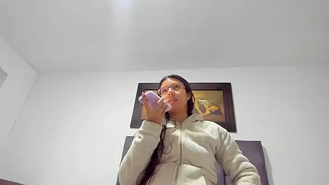 Vahiolet smith online show from 02-04-26, 12:05