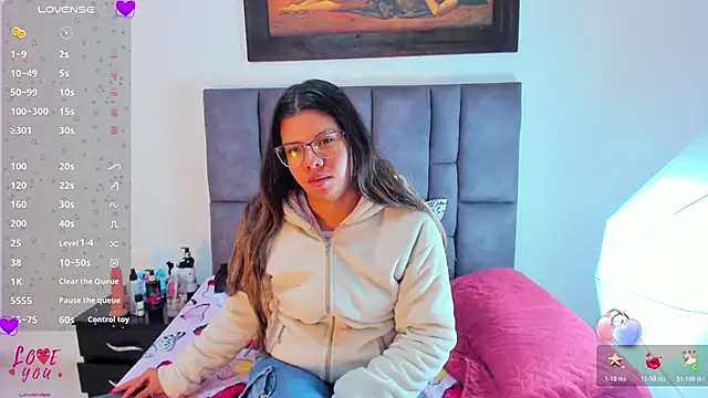 Vahiolet smith online show from 03-26-26, 04:07