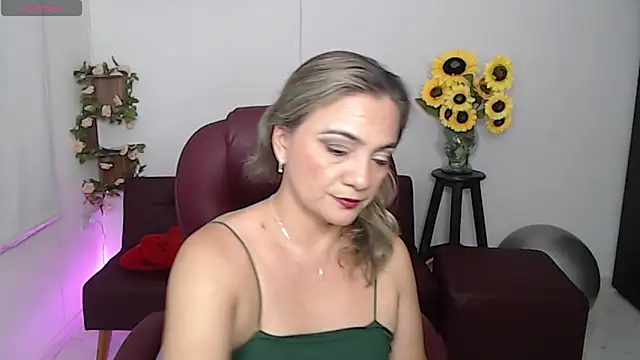 Ghada milf online show from 03-18-26, 10:35