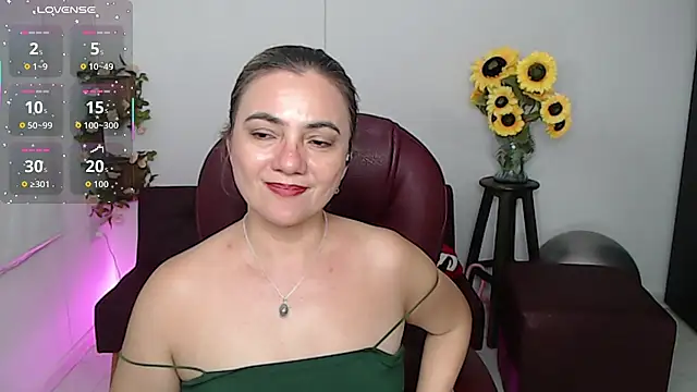 Ghada milf online show from 04-05-26, 11:13