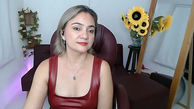 Ghada milf online show from 07-16-26, 11:00