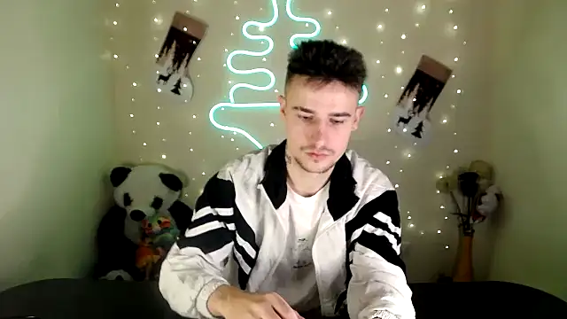 Mike severi2 online show from 12-15-24, 05:23