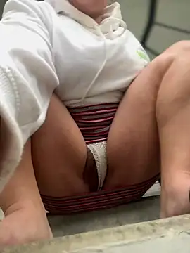 MiaLujan  online show from 02-06-26, 12:30