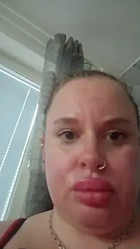 JohannasMishael online show from 09-18-25, 05:04