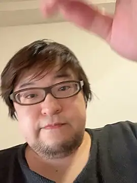 yuuki198912 online show from 11-08-25, 01:39