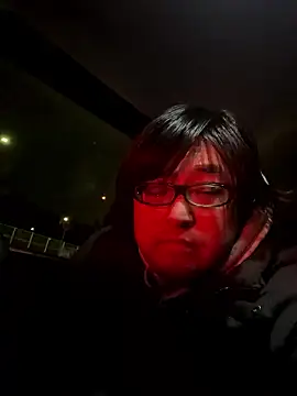 yuuki198912 online show from 01-12-26, 11:59