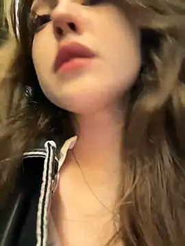 Snapshot of Peachy_Dream chatting on 12-11-24, 12:23 Peachy Dream online show from 12-11-24, 12:23