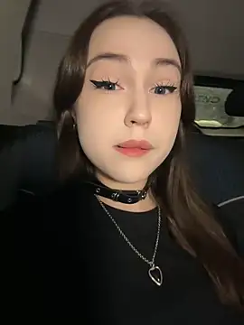 Snapshot of Peachy_Dream chatting on 01-08-25, 09:23 Peachy Dream online show from 01-08-25, 09:23