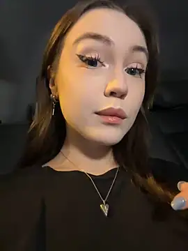 Snapshot of Peachy_Dream chatting on 01-21-25, 09:15 Peachy Dream online show from 01-21-25, 09:15