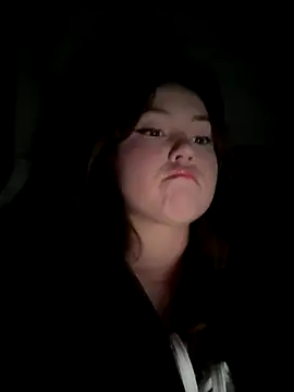 Snapshot of Peachy_Dream chatting on 10-07-25, 06:05 Peachy Dream online show from 10-07-25, 06:05