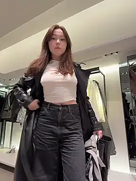 Snapshot of Peachy_Dream chatting on 10-30-25, 08:49 Peachy Dream online show from 10-30-25, 08:49